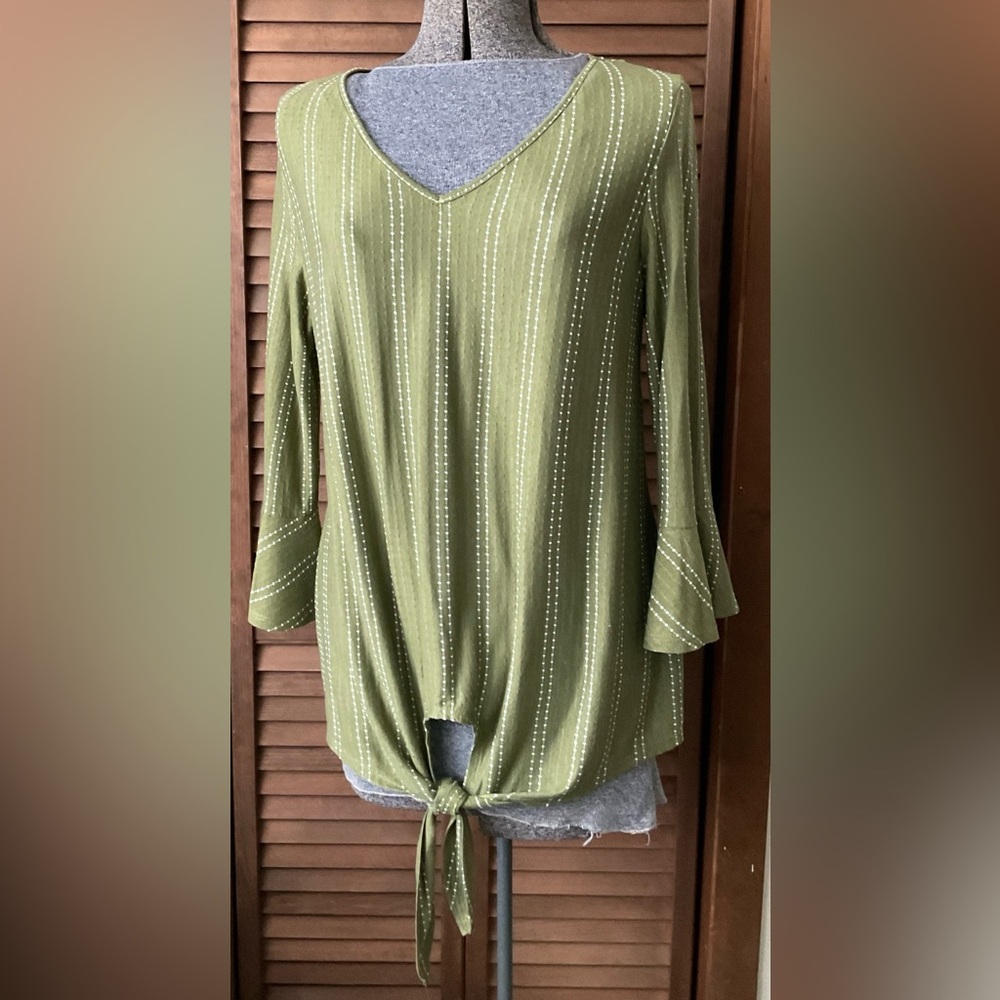 NY Collection Olive Green Textured Top with Tie Front